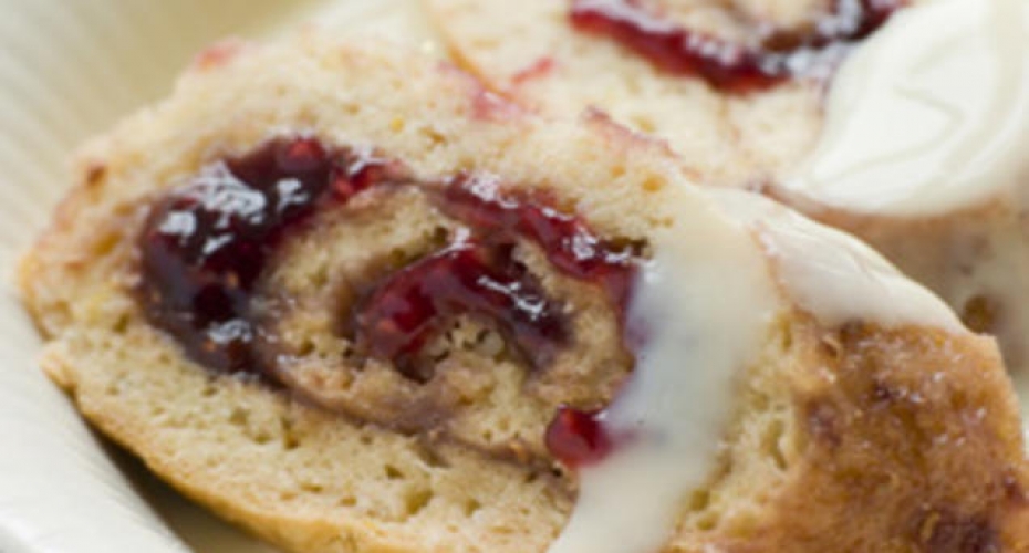 Traditional Warming Winter Recipes: Jam Roly-Poly  