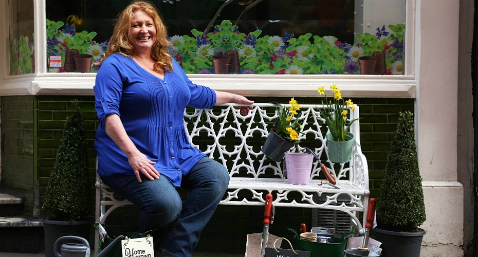 We Interview TV Gardener Charlie Dimmock 